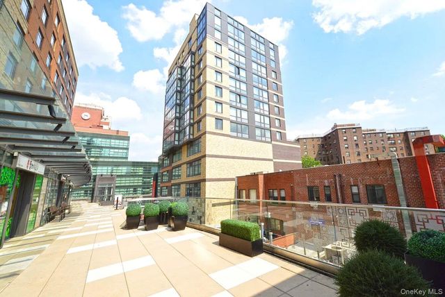 3916 Prince Street 6E, Flushing, NY 11354