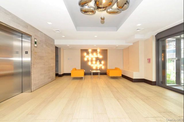 3916 Prince Street 6E, Flushing, NY 11354