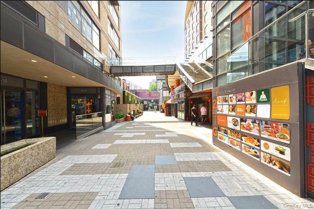 3916 Prince Street 6E, Flushing, NY 11354