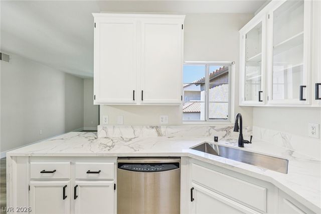 75 North Valle Verde Drive 823, Henderson, NV 89074
