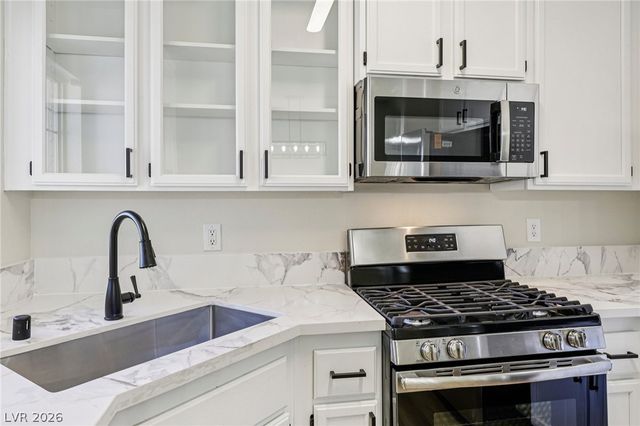 75 North Valle Verde Drive 823, Henderson, NV 89074