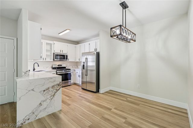 75 North Valle Verde Drive 823, Henderson, NV 89074