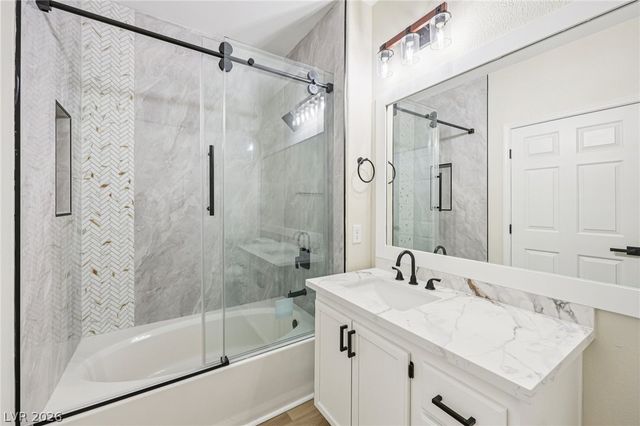 75 North Valle Verde Drive 823, Henderson, NV 89074