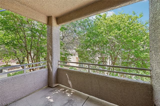 75 North Valle Verde Drive 823, Henderson, NV 89074