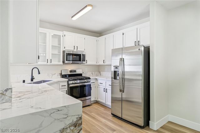 75 North Valle Verde Drive 823, Henderson, NV 89074