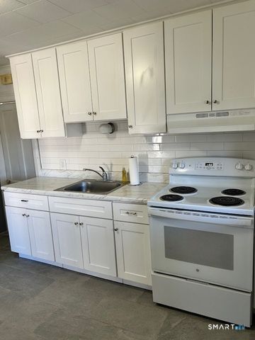 59 Park Place, Middletown, CT 06457