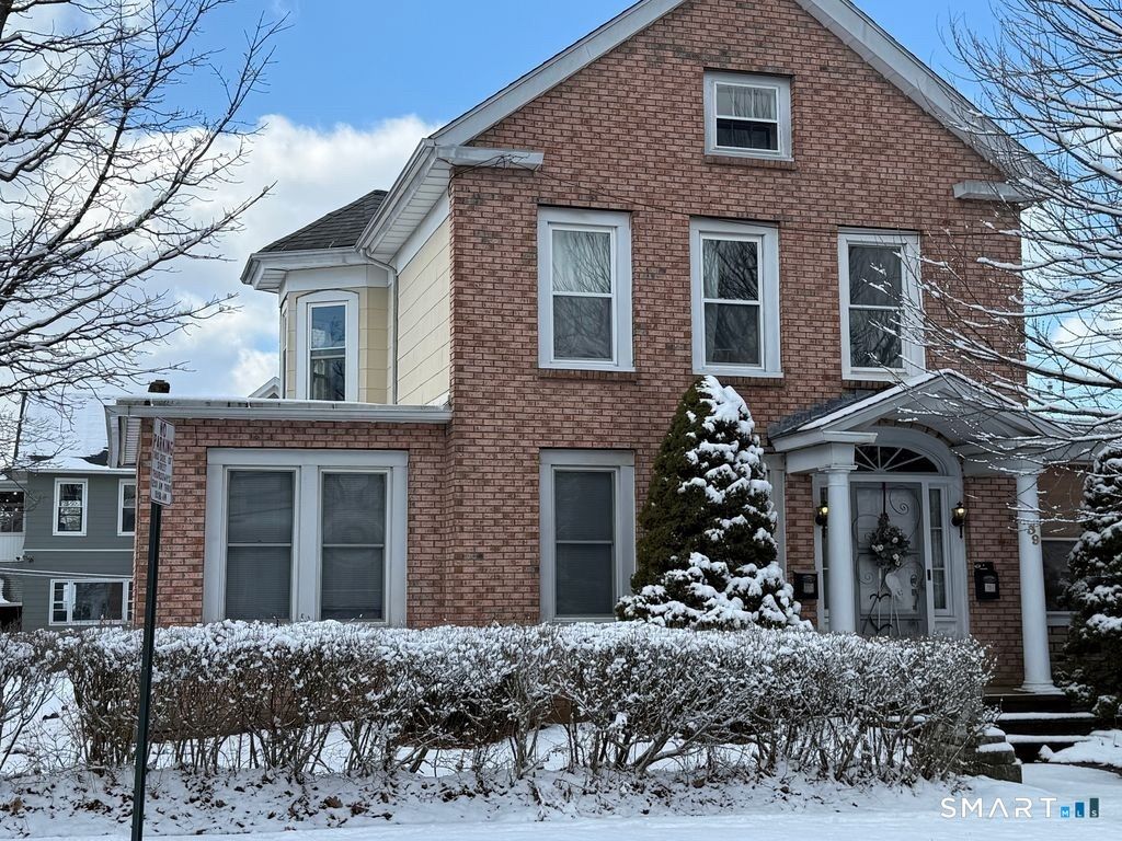 59 Park Place, Middletown, CT 06457