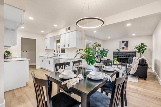 4720 W Donner Avenue, Fresno, CA 93722