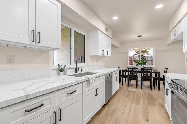 4720 W Donner Avenue, Fresno, CA 93722