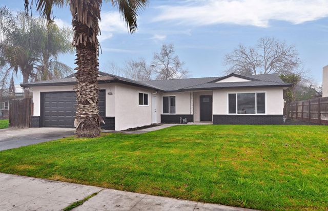 4720 W Donner Avenue, Fresno, CA 93722