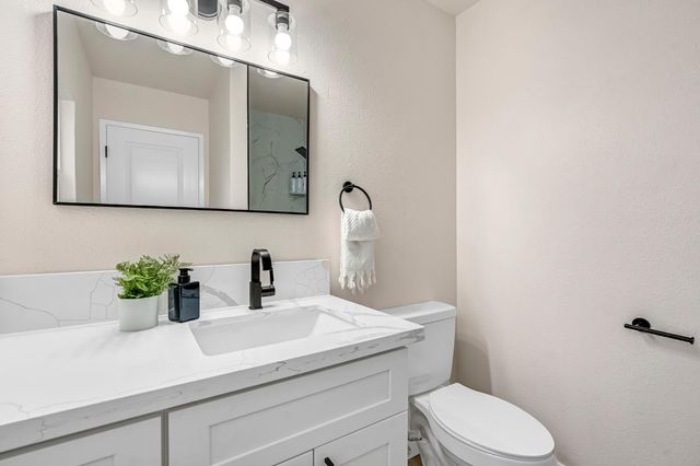 4720 W Donner Avenue, Fresno, CA 93722