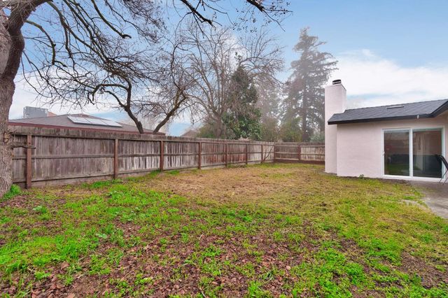4720 W Donner Avenue, Fresno, CA 93722