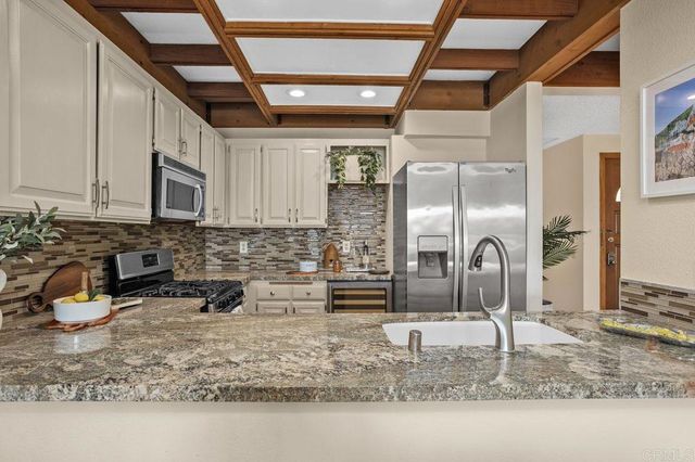 801 Kalpati Circle B, Carlsbad, CA 92008