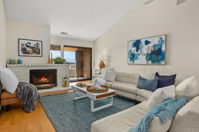 801 Kalpati Circle B, Carlsbad, CA 92008