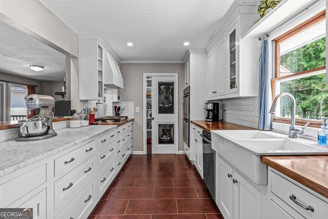 1490 Crawley Road, Madison, GA 30650