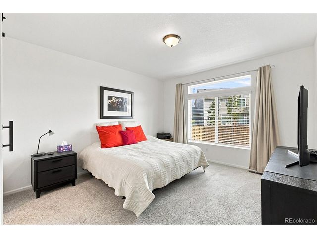 58 S Oak Hill Ct, Aurora, CO 80018