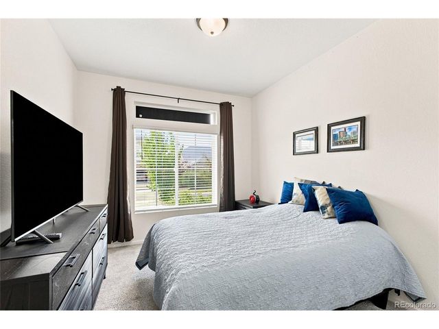 58 S Oak Hill Ct, Aurora, CO 80018