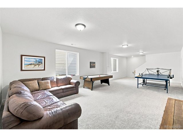 58 S Oak Hill Ct, Aurora, CO 80018