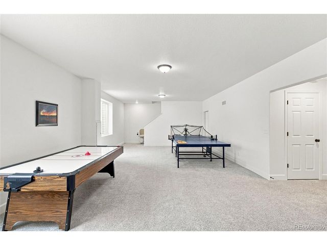 58 S Oak Hill Ct, Aurora, CO 80018