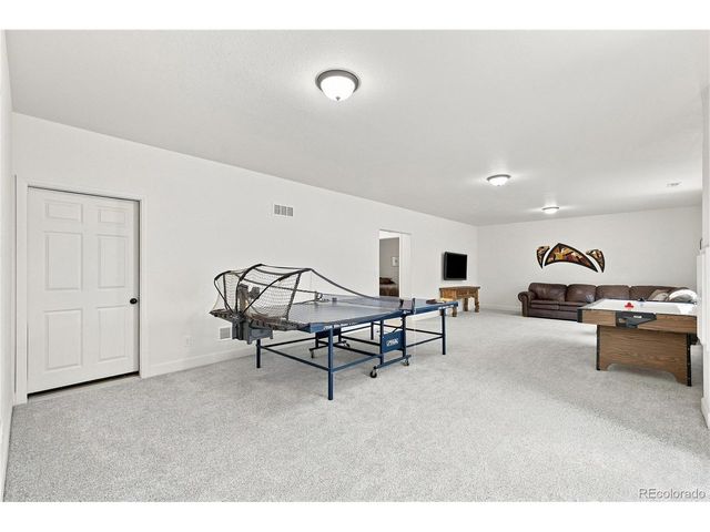 58 S Oak Hill Ct, Aurora, CO 80018