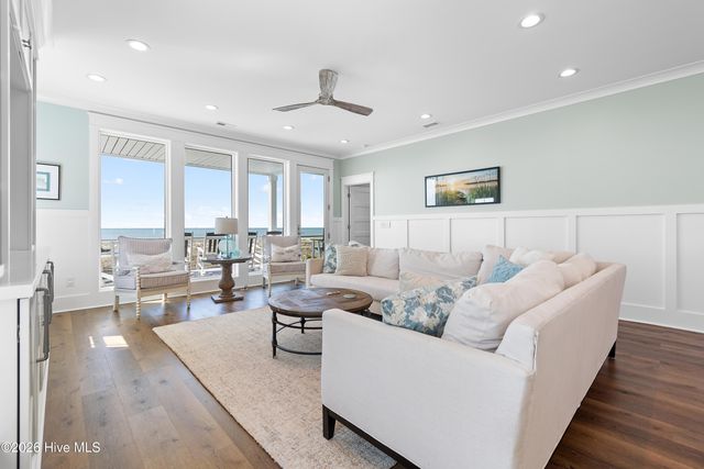 243 Ocean Boulevard W, Supply, NC 28462