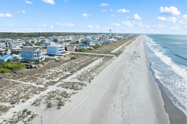 243 Ocean Boulevard W, Supply, NC 28462