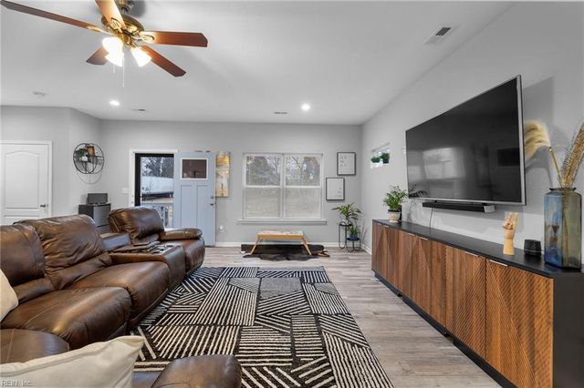 111 E 29th ST, Norfolk, VA 23504