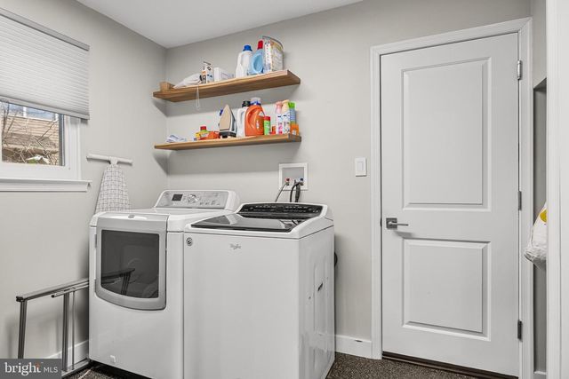 4 ASHTON DR, Voorhees, NJ 08043