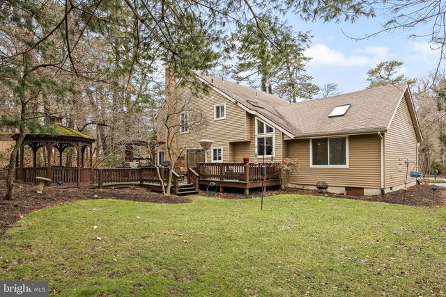 4 ASHTON DR, Voorhees, NJ 08043
