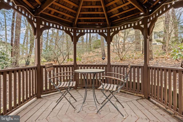 4 ASHTON DR, Voorhees, NJ 08043