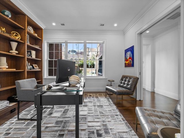 5 Joy Res One, Boston, MA 02108