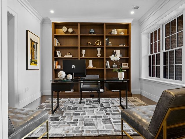 5 Joy Res One, Boston, MA 02108