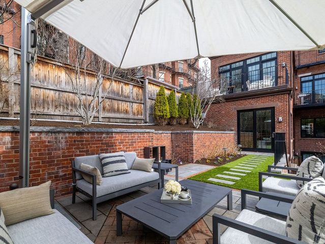 5 Joy Res One, Boston, MA 02108
