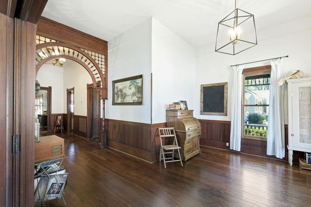 703 W Buck ST, Caldwell, TX 77836