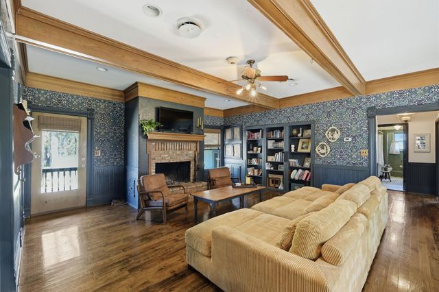 703 W Buck ST, Caldwell, TX 77836