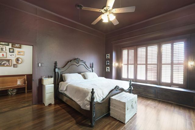 703 W Buck ST, Caldwell, TX 77836