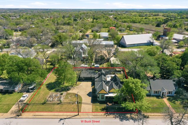 703 W Buck ST, Caldwell, TX 77836