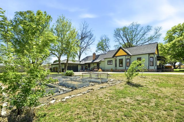 703 W Buck ST, Caldwell, TX 77836