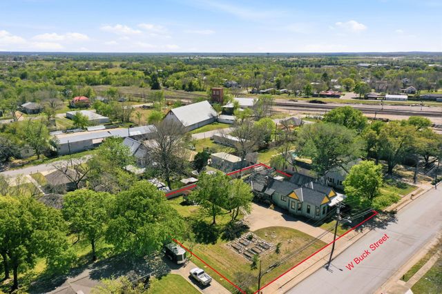 703 W Buck ST, Caldwell, TX 77836