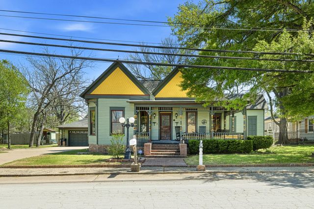 703 W Buck ST, Caldwell, TX 77836