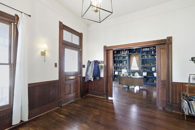 703 W Buck ST, Caldwell, TX 77836