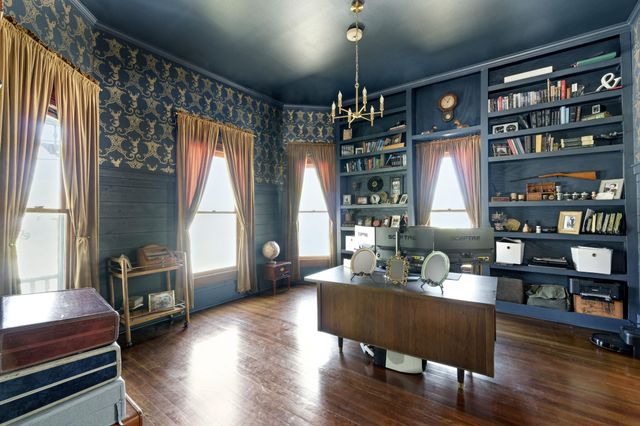 703 W Buck ST, Caldwell, TX 77836