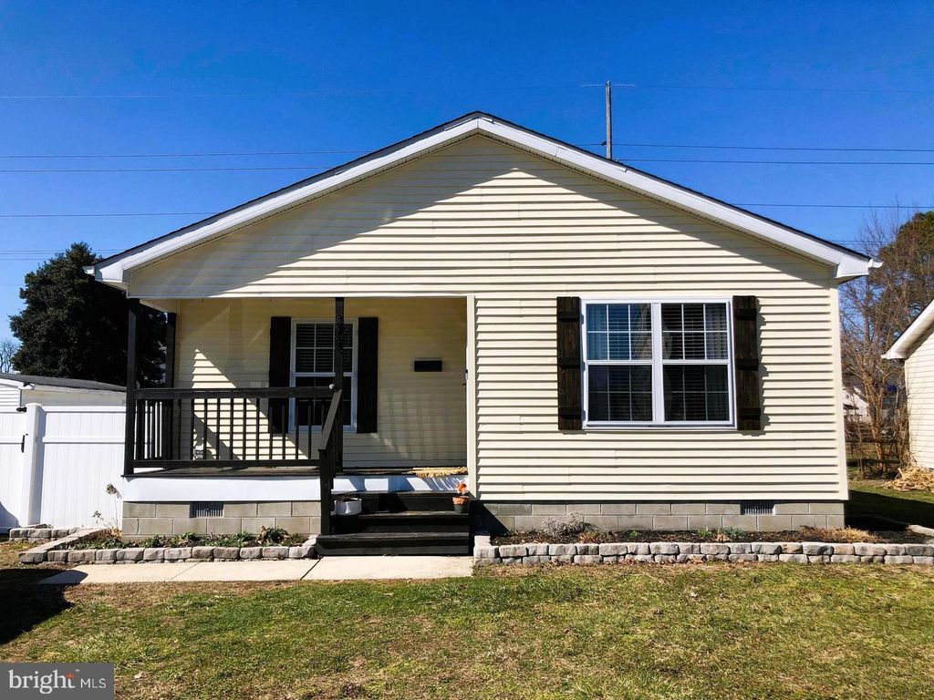 205 HARRINGTON AVE AVE, Harrington, DE 19952
