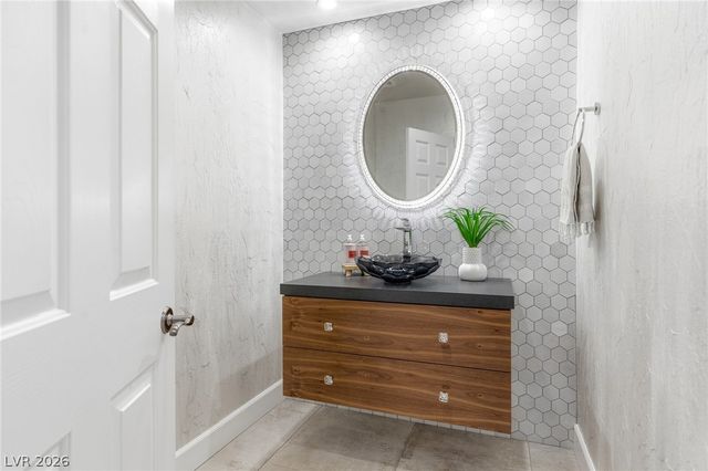 4 Darcy Court, Henderson, NV 89052