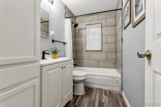 10519 Repose Drive, St Louis, MO 63137