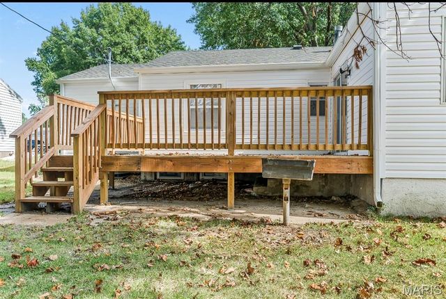 10519 Repose Drive, St Louis, MO 63137