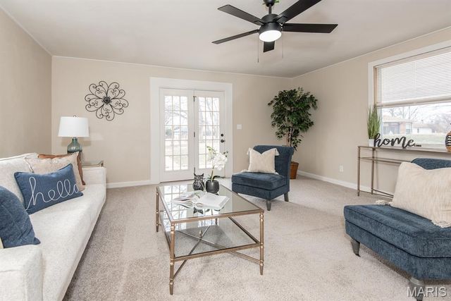 4048 Buckley Road, Mehlville, MO 63125