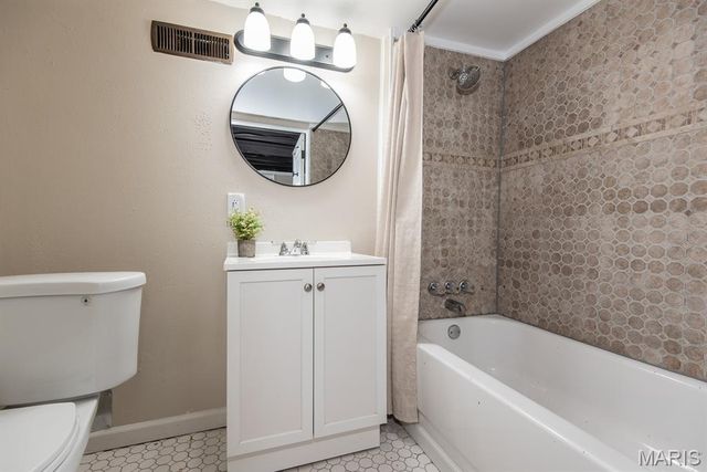 4048 Buckley Road, Mehlville, MO 63125