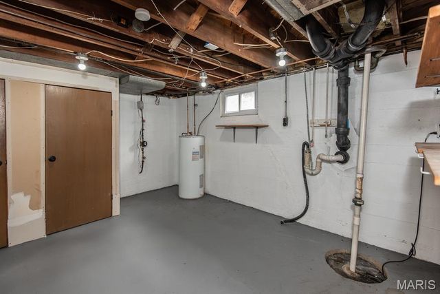 4048 Buckley Road, Mehlville, MO 63125