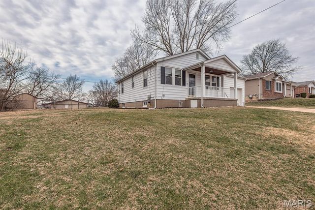 4048 Buckley Road, Mehlville, MO 63125